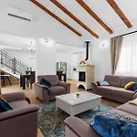 Ladora Ferienhaus Poreč